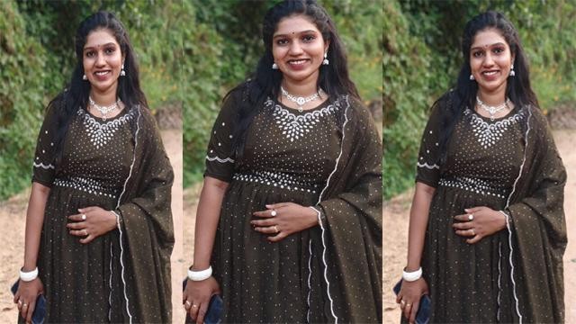 Mallu Hot Bhabi Pussy licking And Fucking