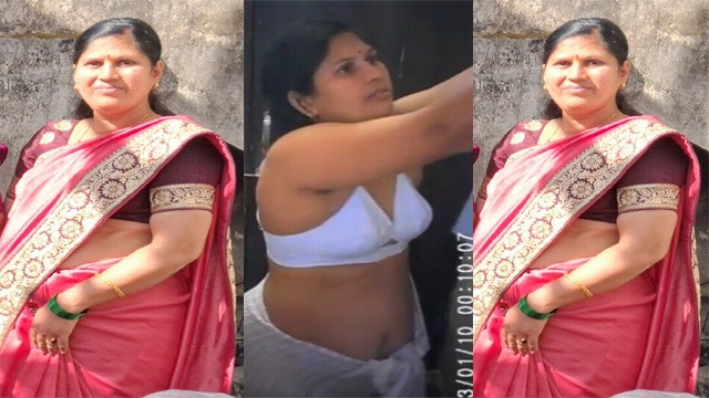 Pressing boobs Aunty Blouse Changing Video